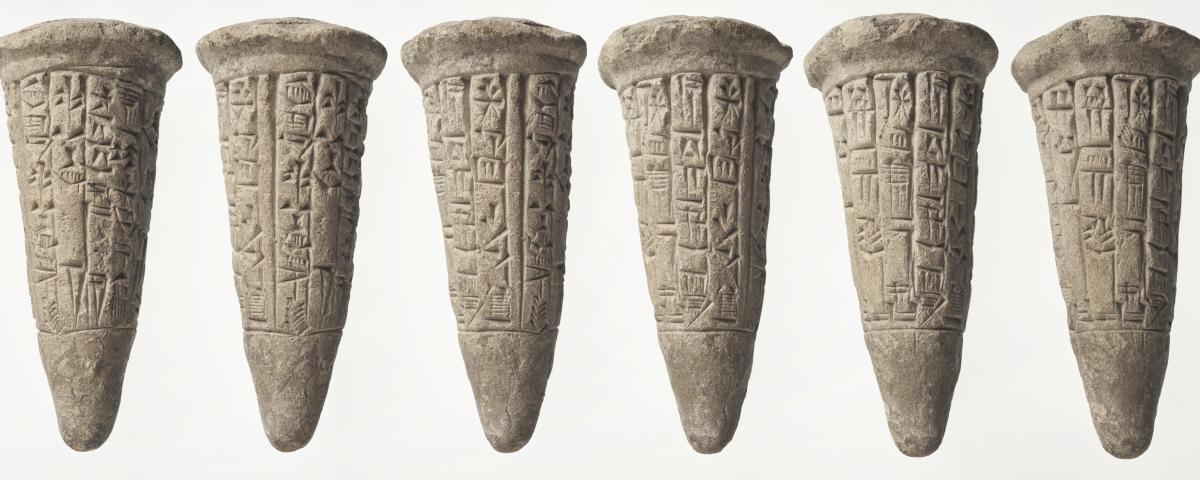 bandeau tablettes cunéiformes
